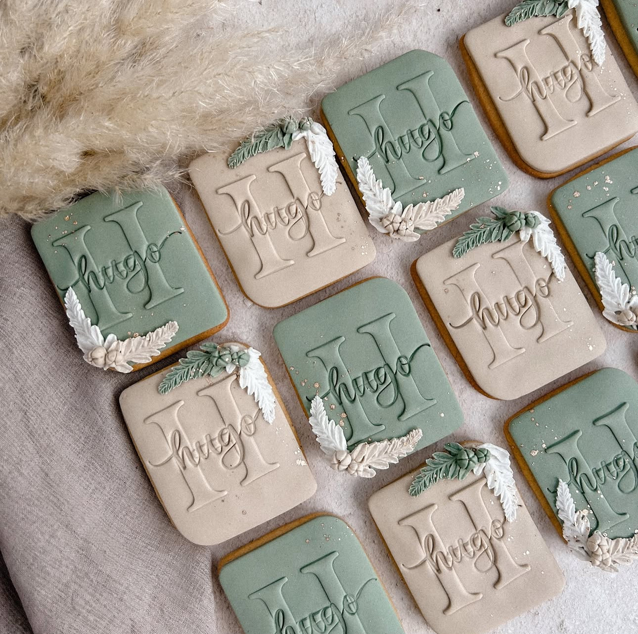 A Marie Square Oval Letter Pad Seamless Stamper