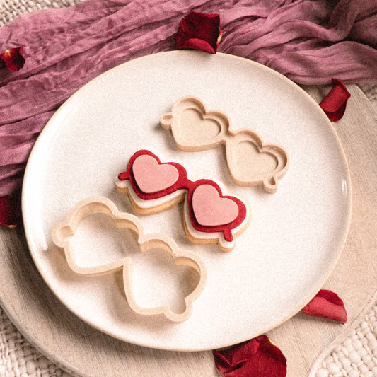 A Marie Heart Glasses Seamless Stamper